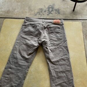 Men’s Levi pants